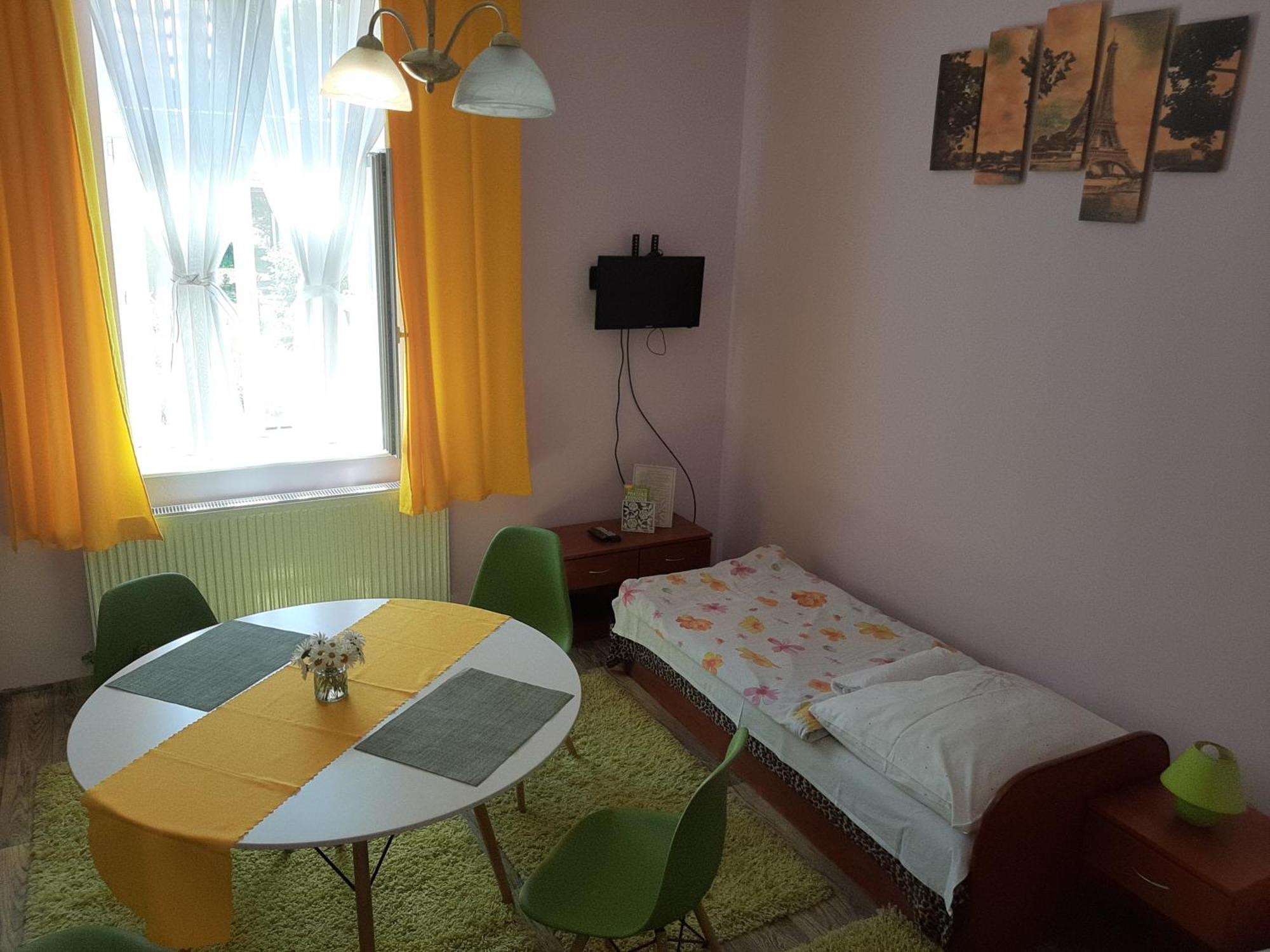 Noclegi Zdzislaw Sieradzki Zbiczno Екстериор снимка